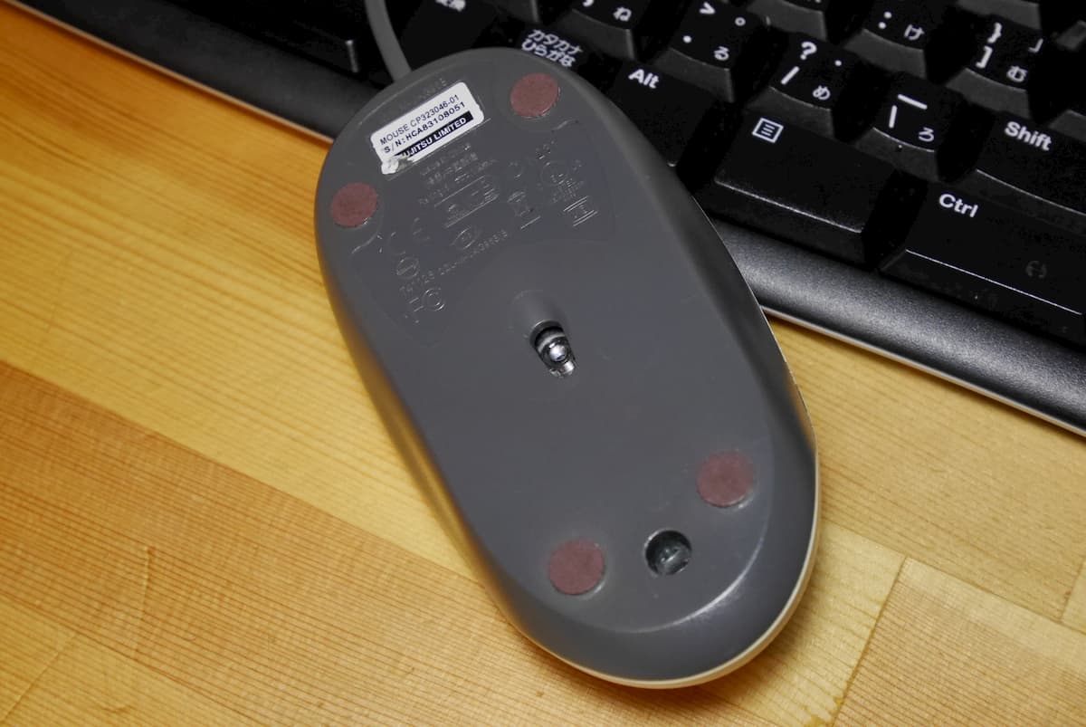 別のマウスにトスベールを貼ってみる