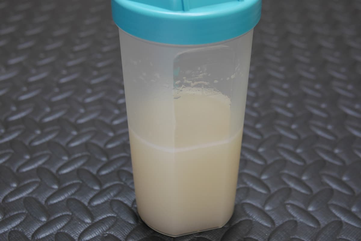 水に溶かしたImpactホエイアイソレート