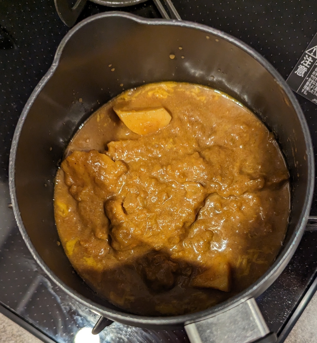 チキンカレーの缶詰4