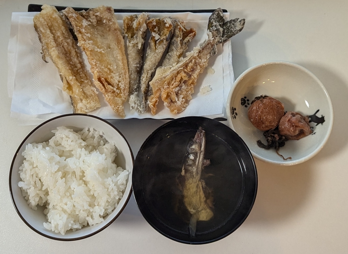 魚の唐揚げ定食