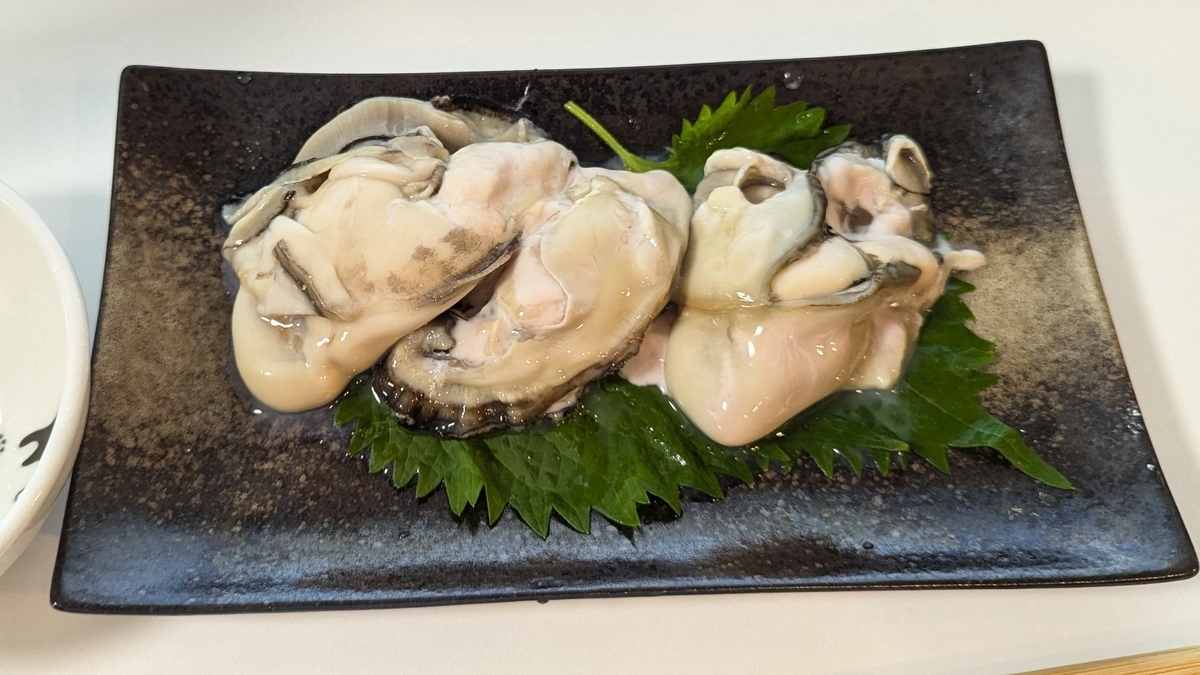 岩牡蠣の刺身