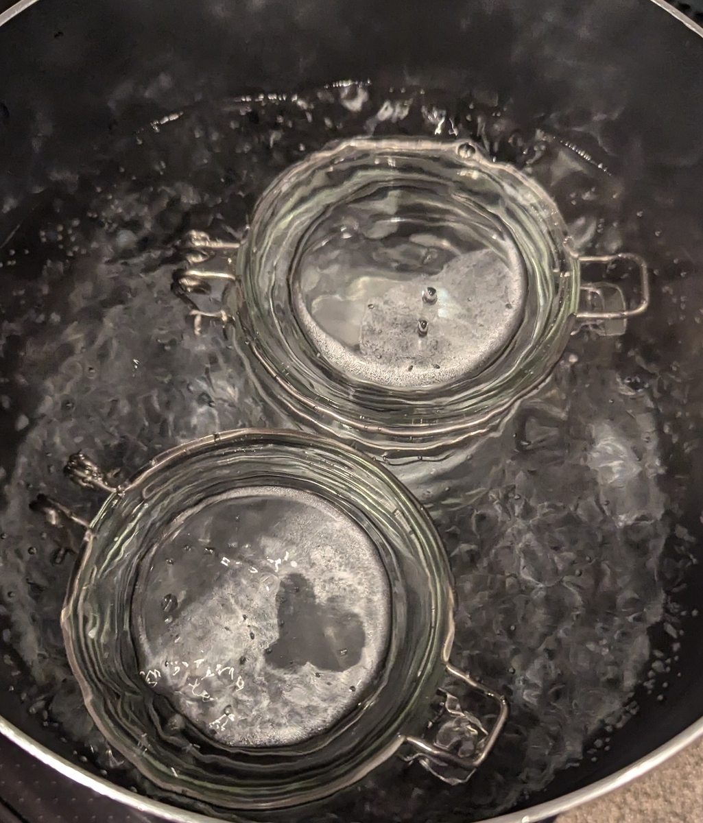 瓶を煮沸消毒