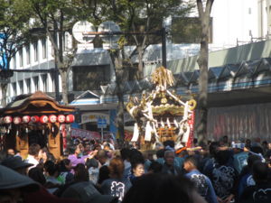 20121022071139