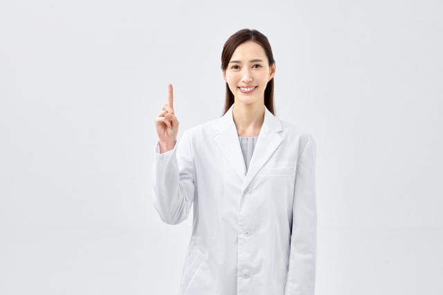 クリニックの女性医師
