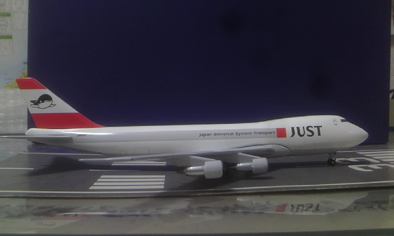 日本ユニバーサル航空 - CLASSIC AIRLINER MODELS