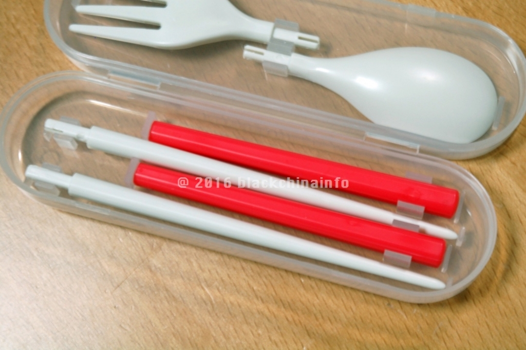 本来は800円 の組み立て式カトラリーセット 黒色中国blog 本来は800円 の組み立て式カトラリーセット 黒色中国blog