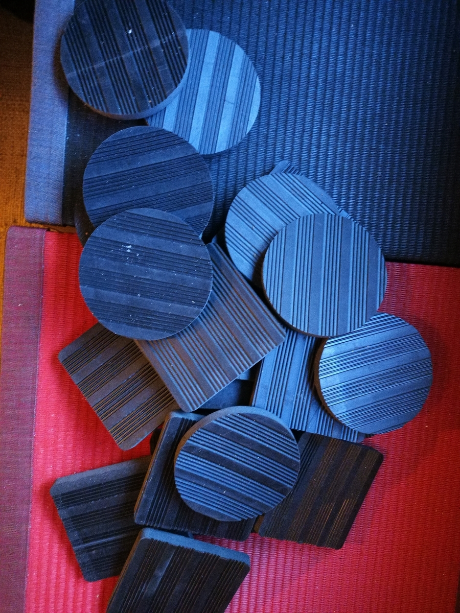 加硫ゴム（Vulcanized Rubber