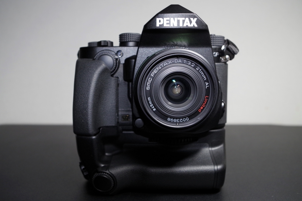 PENTAX KPのバッテリーグリップ 時代のかたすみで