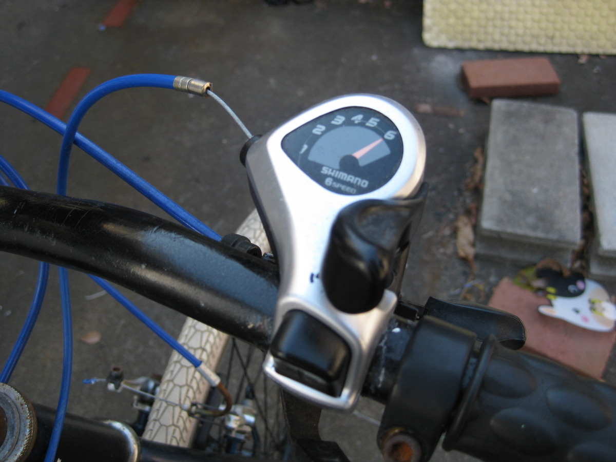 シマノ 自転車シフトケーブル 取り付け