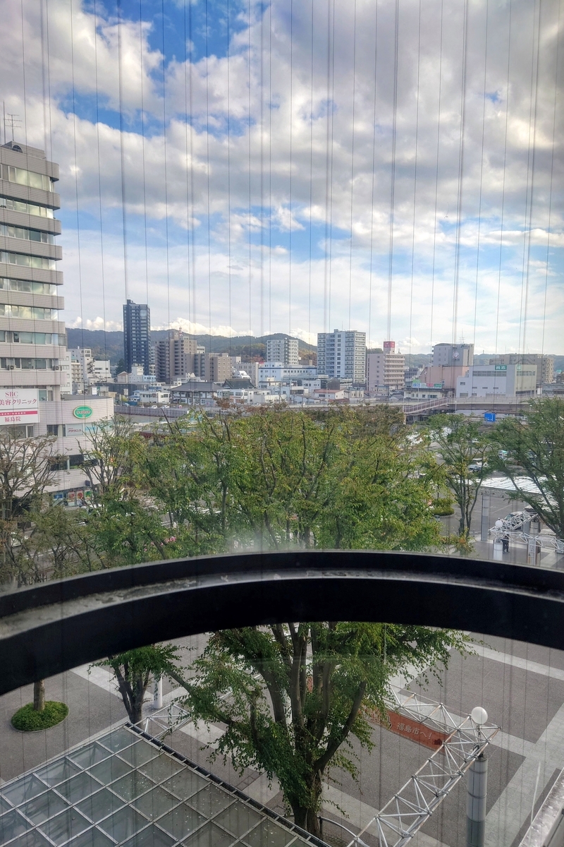 エスパルのエレベーターで最上階へ