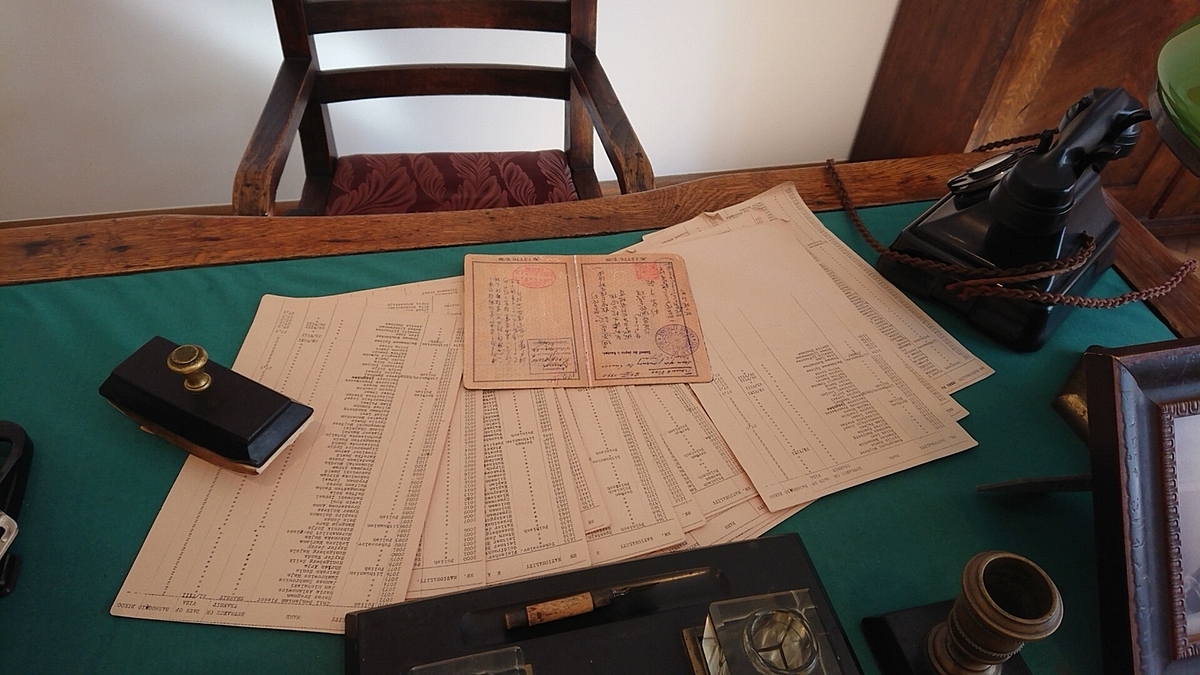 杉原　千畝　記念　アンティーク 杉原千畝が「命のビザ」を発給した記念館 日本の誇りをかけて閉館危機