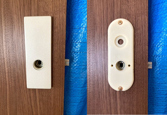 室内ドアの塗装してみた 1 500円以内でドアリメイク ハチナナブログ