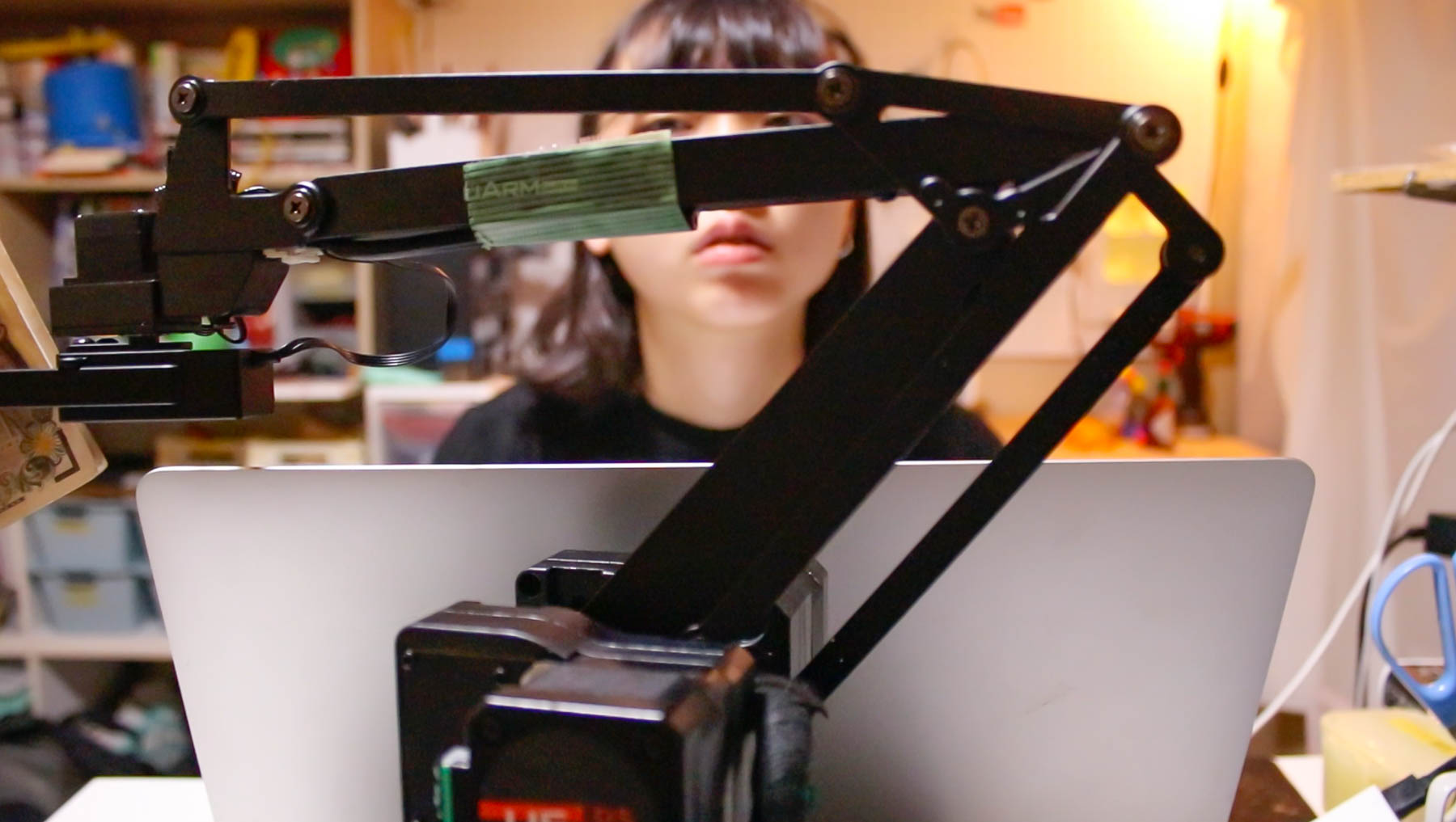 労働意欲がなさすぎるので「札束で頬を殴る」ロボットアームを作ってみた