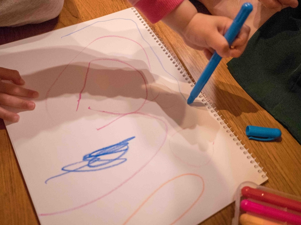 子どもと絵を描くときはテーマを決める