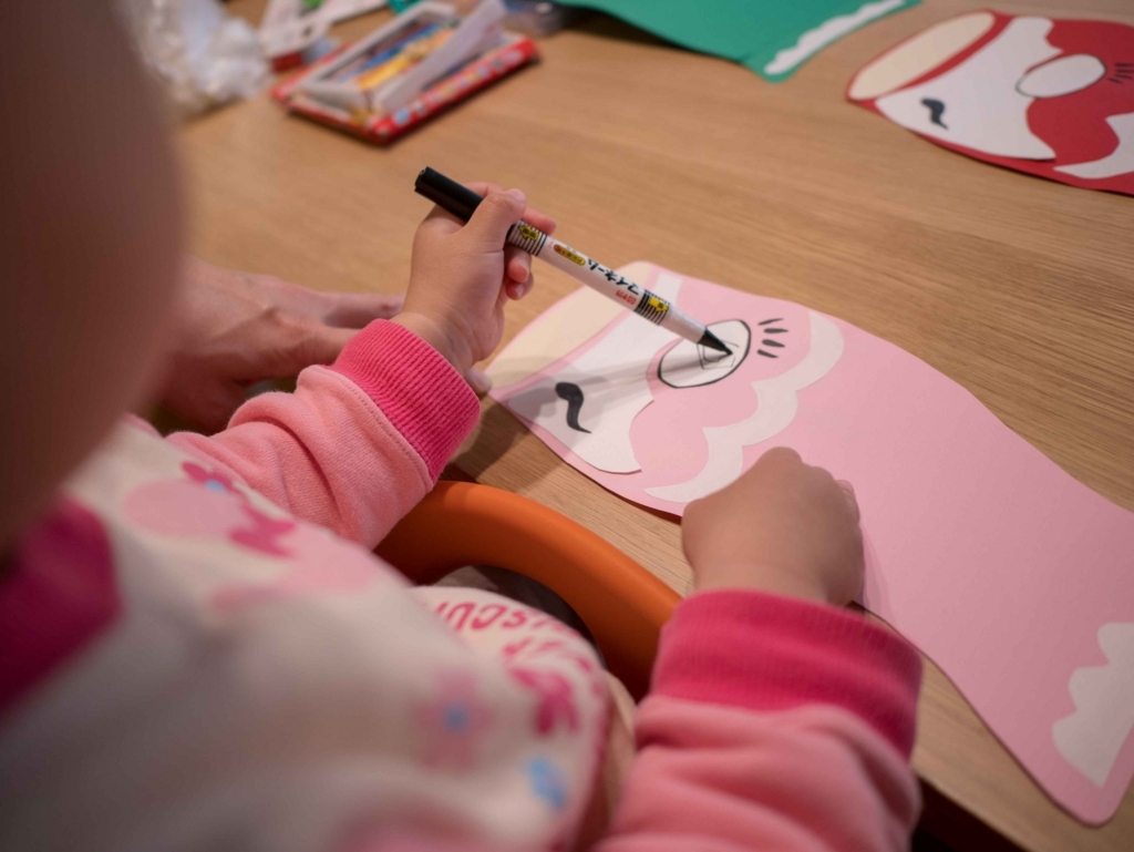 子どもの日に向けて「絵」を書こう