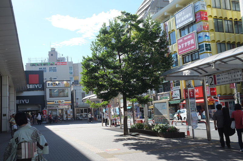 日本アニメ(ーター)見本市資料集 西荻窪駅徒歩20分2LDK敷いろいろ詰まった本 Amazon.co.jp: 