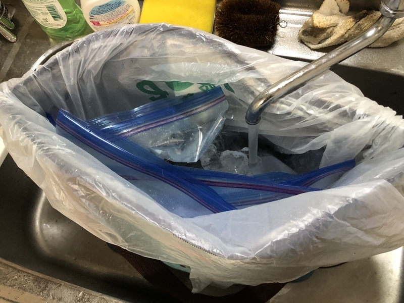 牛タンの赤ワイン煮込み