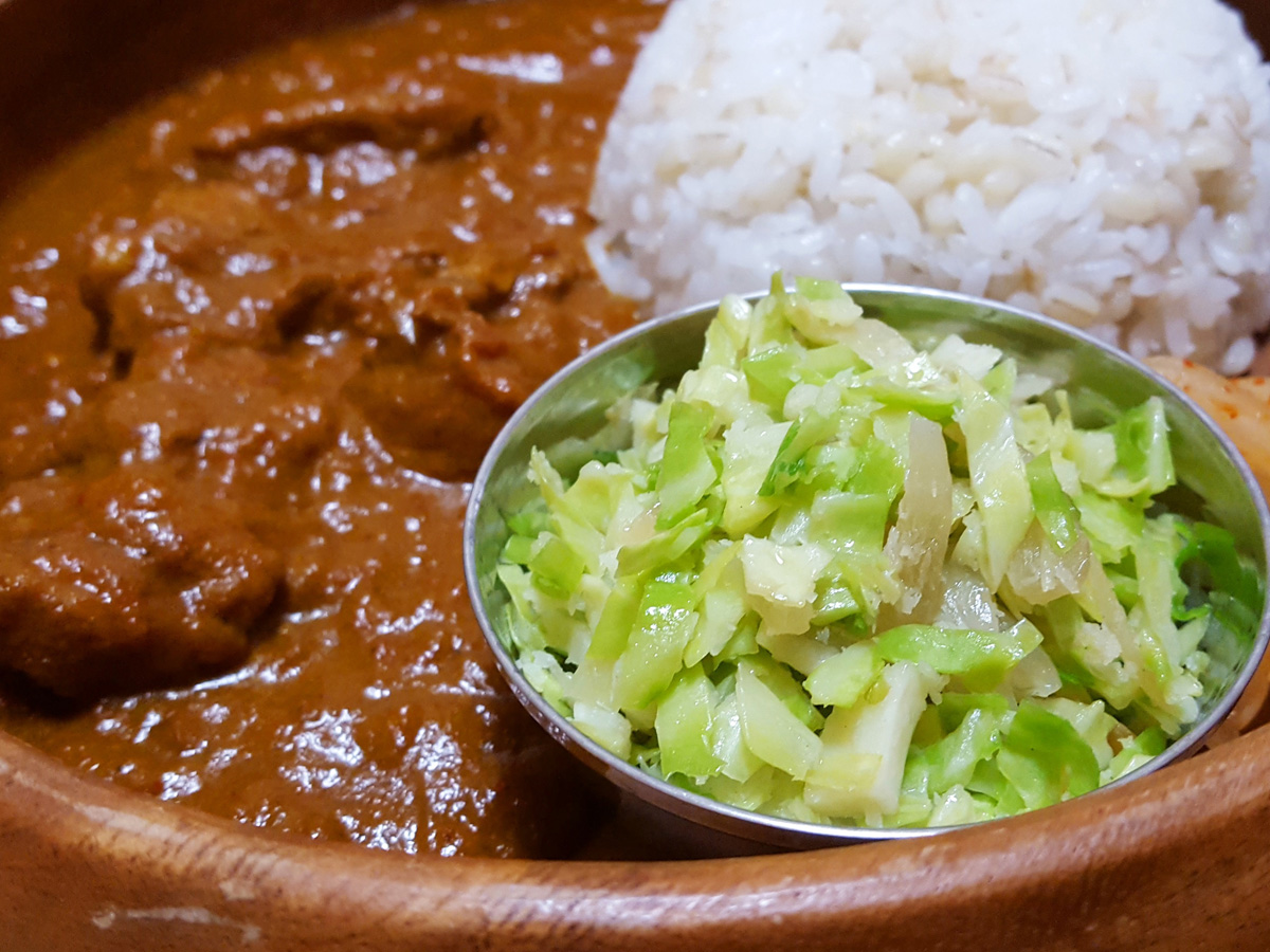 南インド風キャベツのココナッツ炒め（ポリヤル）