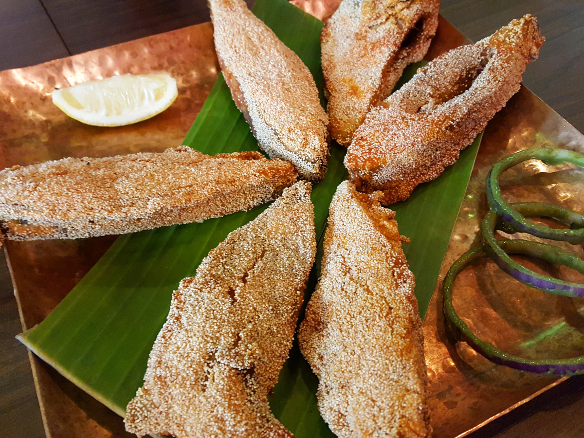 バンゲラズキッチンでは南インドのシーフード料理を堪能できる
