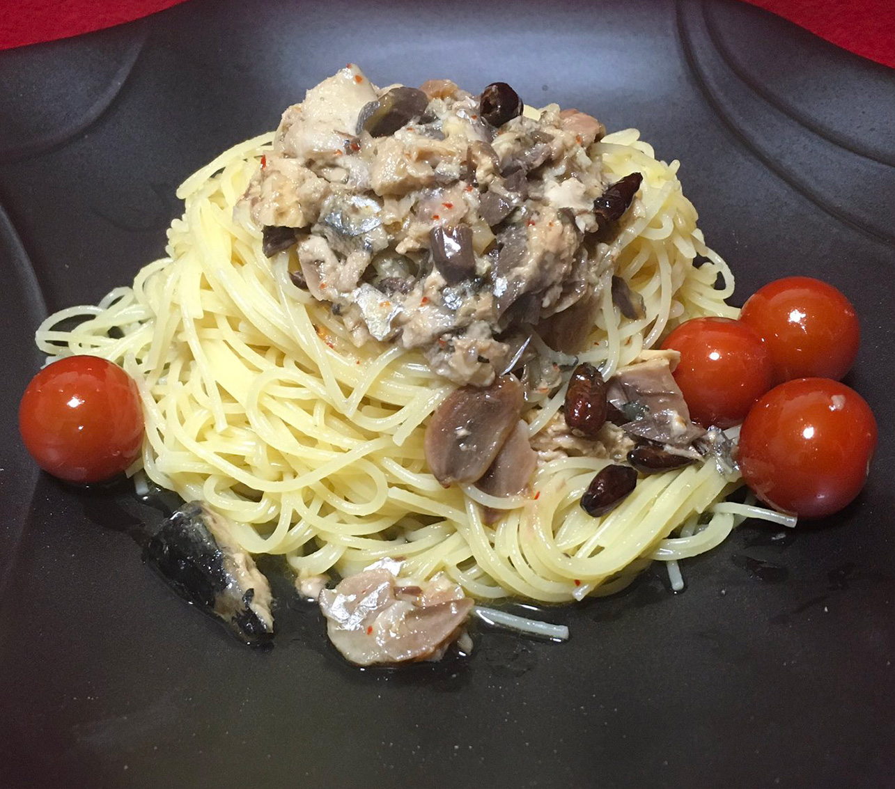 サバ缶を使ったペペロンチーノ