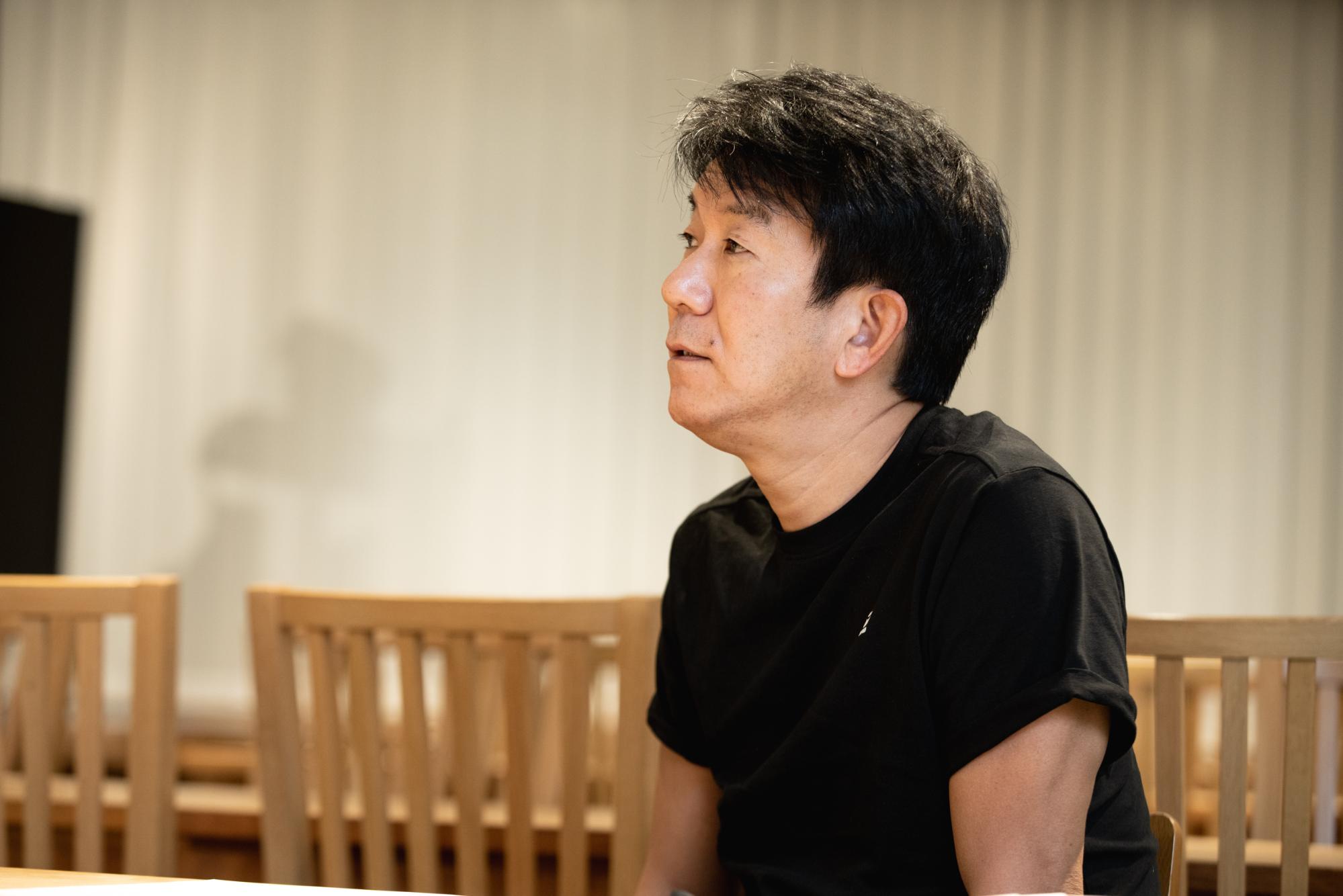 濱口秀司さん横顔2