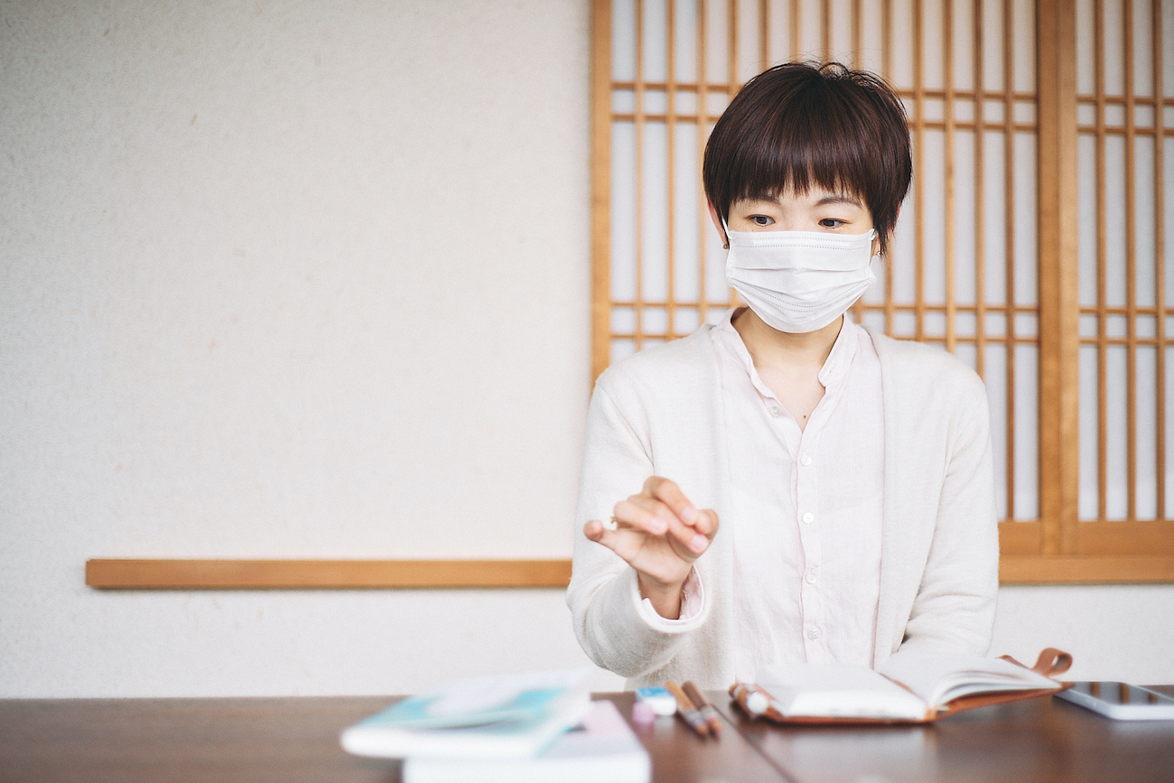 「向いてる仕事」が分からなくなったら、他者に委ねてみる。校正者・牟田都子さんの“仕事の出会い方”