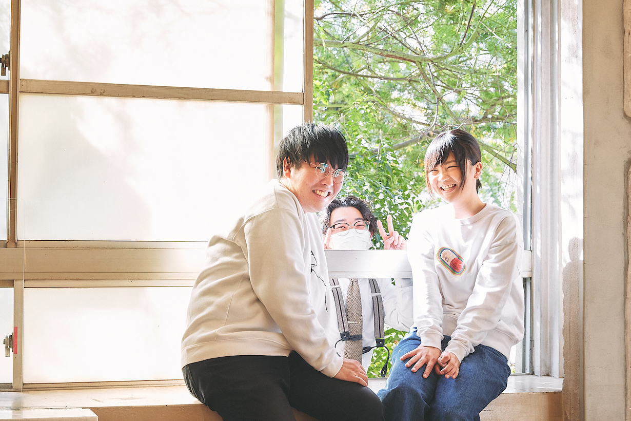 蛙亭とオズワルド写真