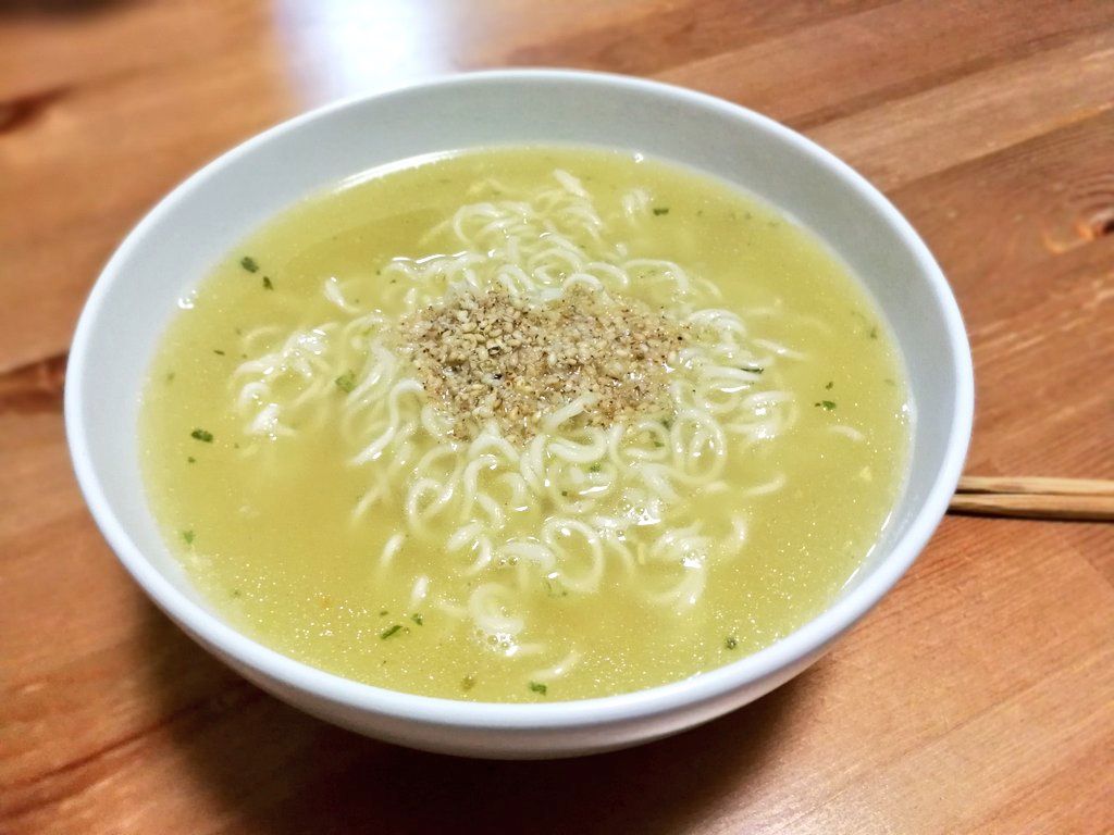 カツオのダシで作ったサッポロ一番
