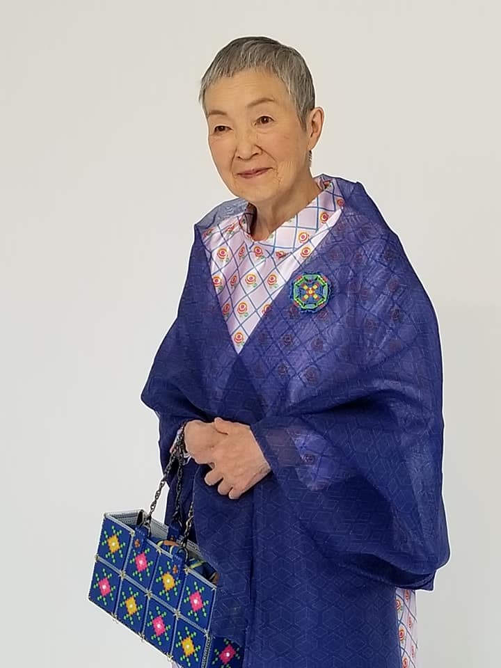 若宮正子さんが園遊会に出席した際の衣装