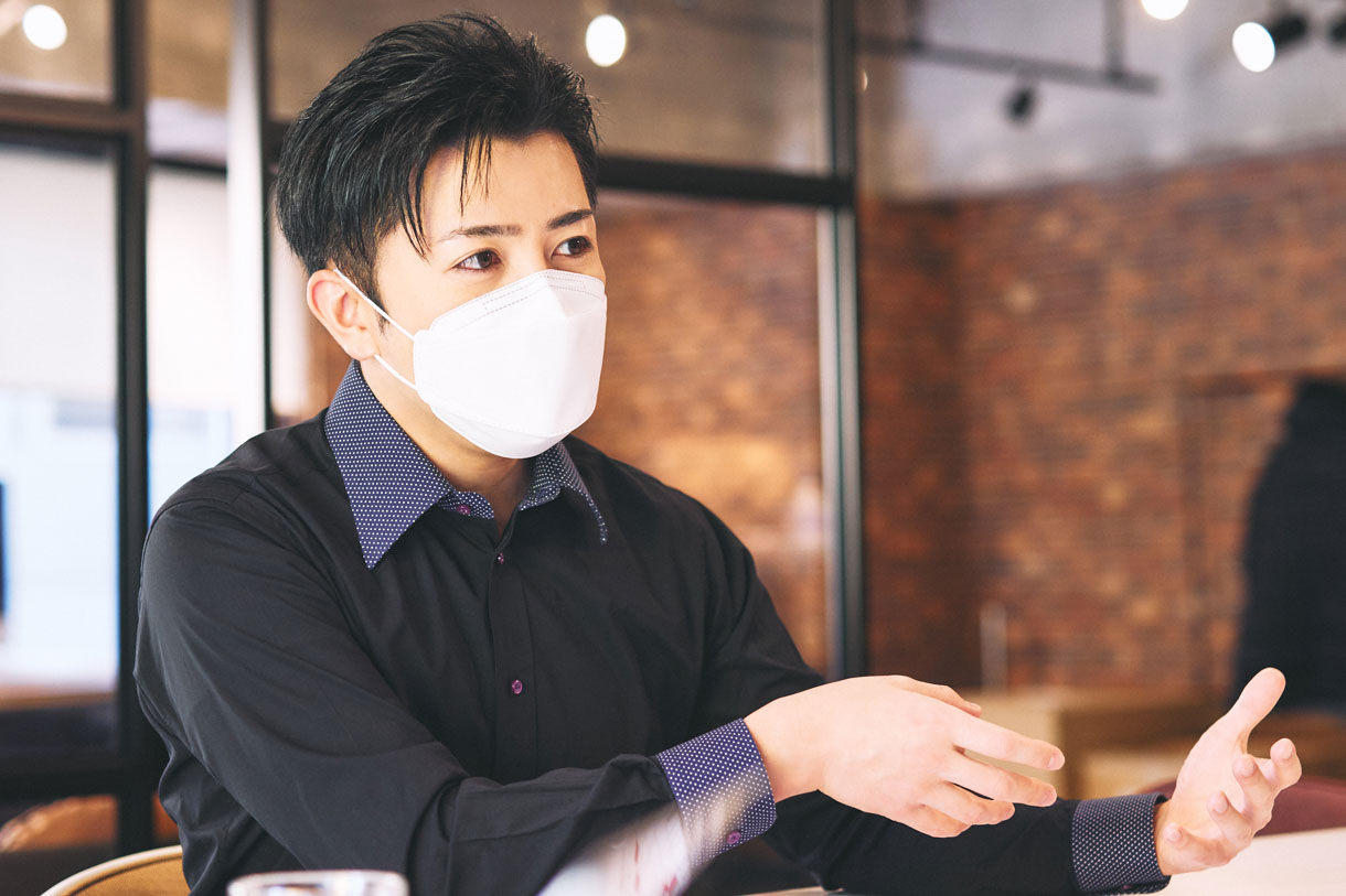 BLACKさんの横顔