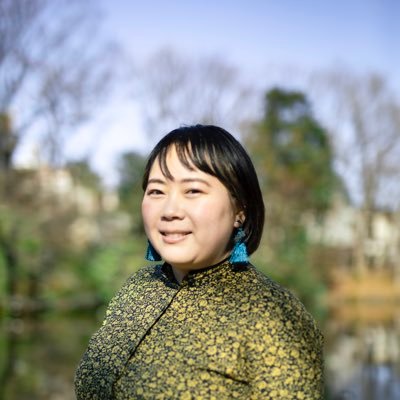 安達茉莉子さんプロフィール画像