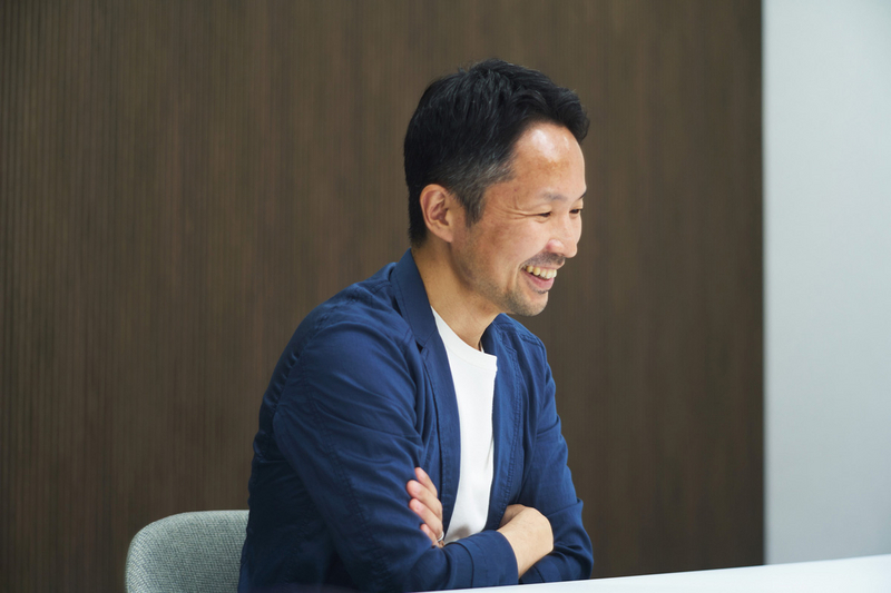 荒木博行さん記事インタビュー写真