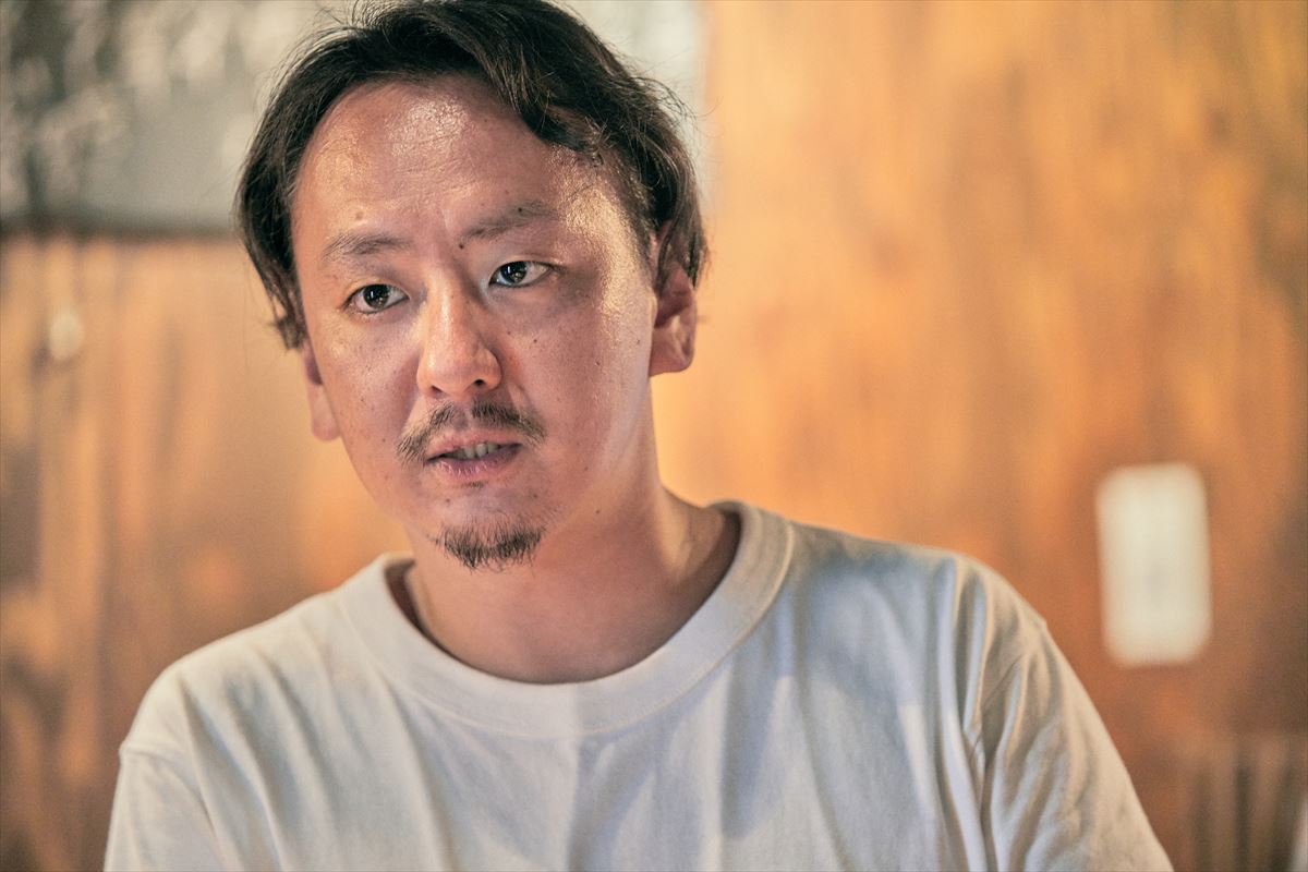 「立呑 富士屋本店」店長の酒主涼介さん