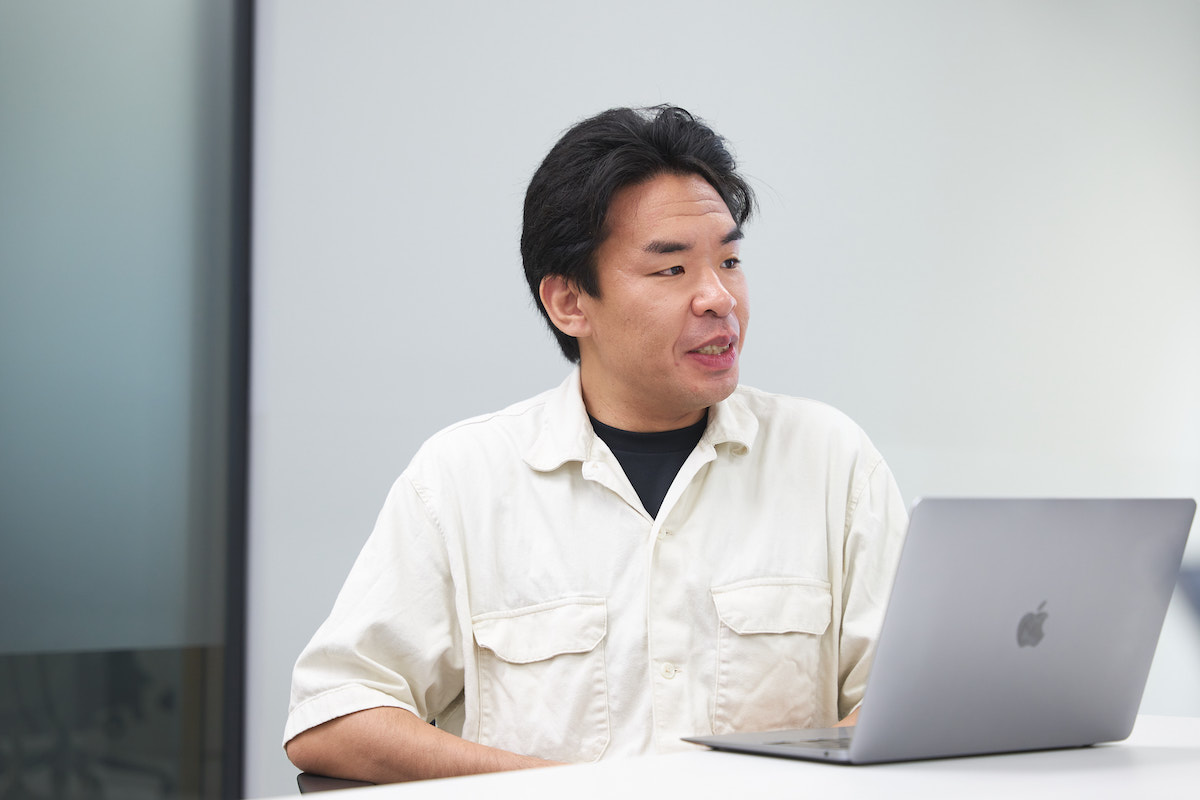 遠峯康夫さんインタビューカット