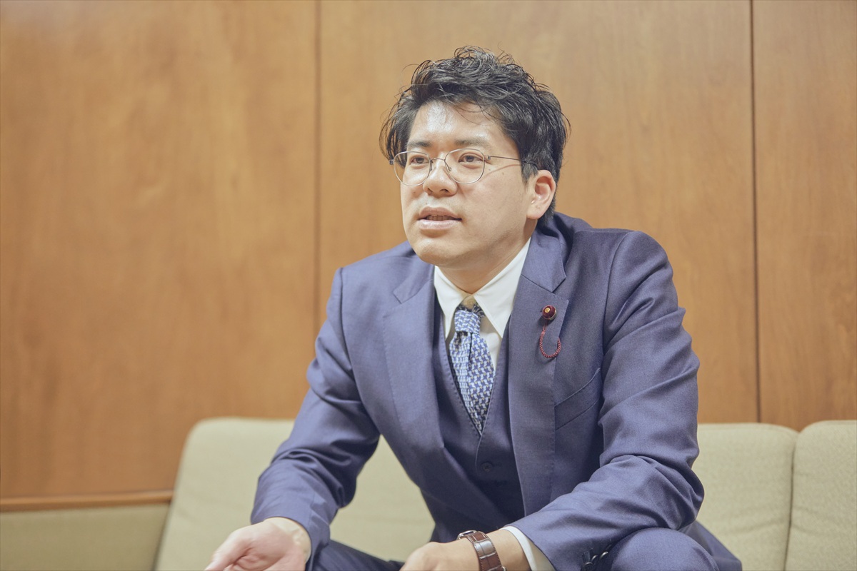 新宿区議会議員 渡辺やすしさん