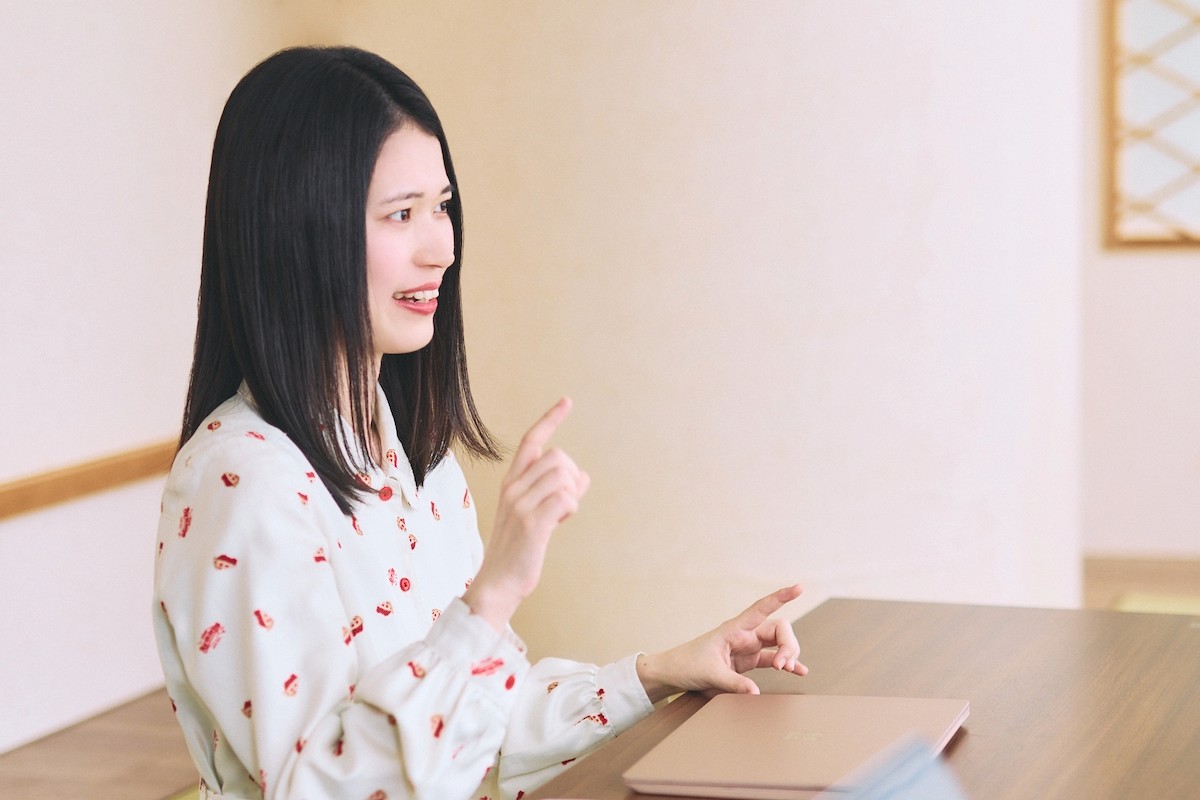 四季報写経ウーマンさんインタビューカット