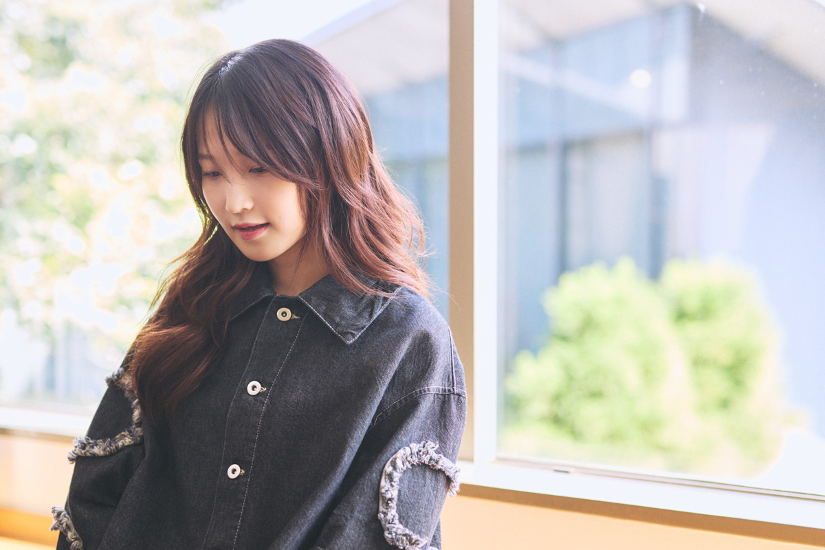 鞘師里保さんインタビュー。「真面目過ぎる」私たちが自分を否定せず、認めてあげるために必要なこと