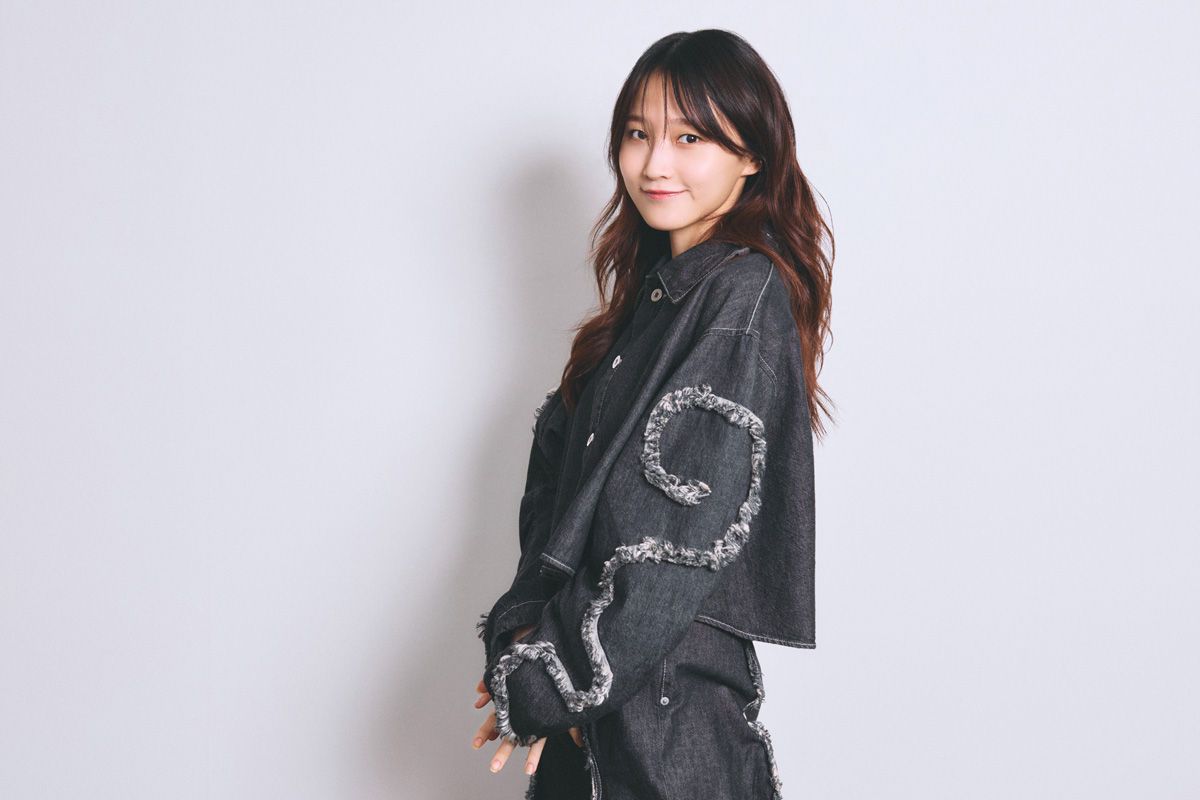 鞘師里保さんインタビュー。「真面目過ぎる」私たちが自分を否定せず、認めてあげるために必要なこと