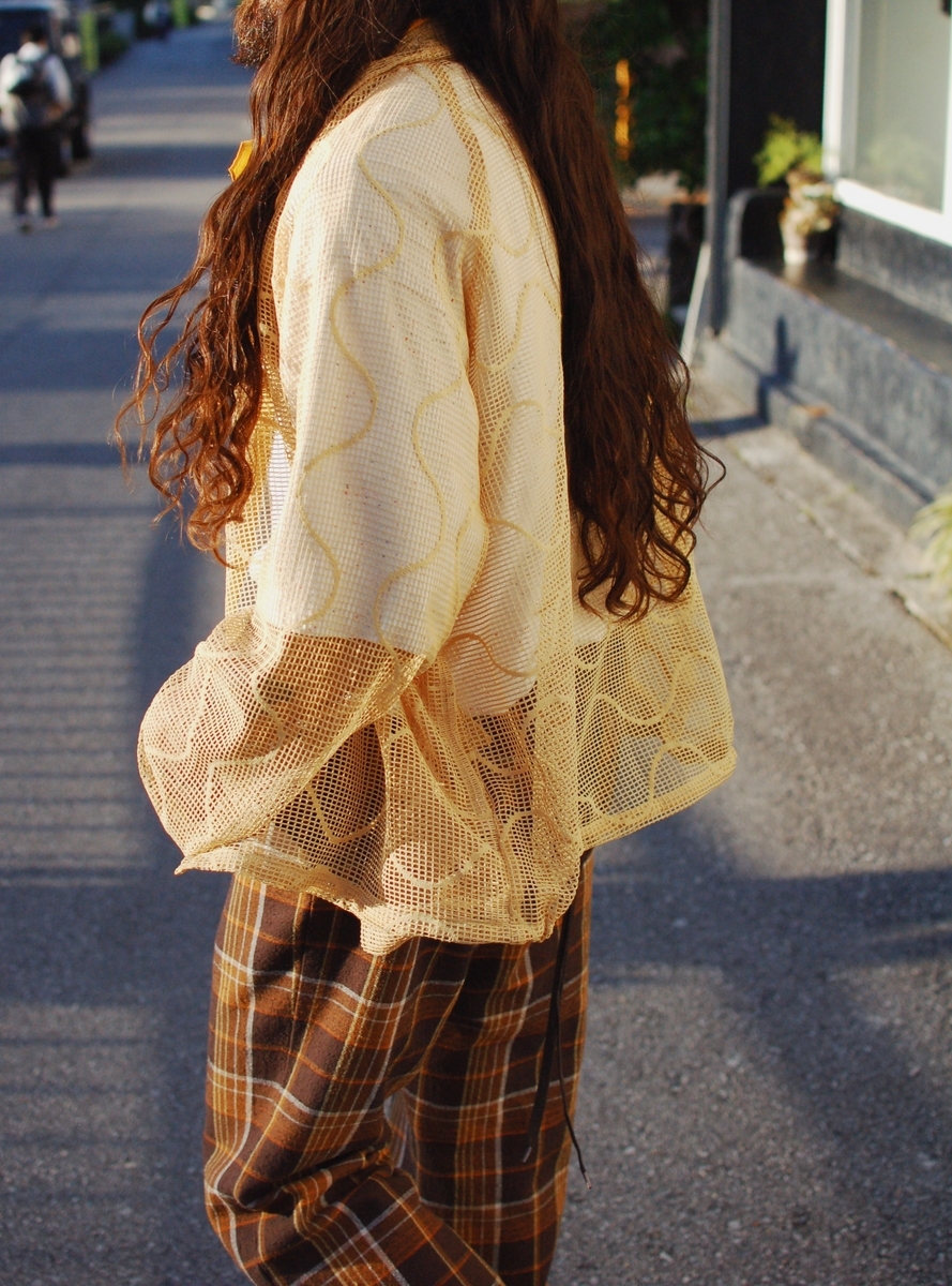 トップス UNUSED Gourd pattern mesh dog ear jacket 春に効くメッシュレイヤード。UNUSEDのドッグイヤージャケットに