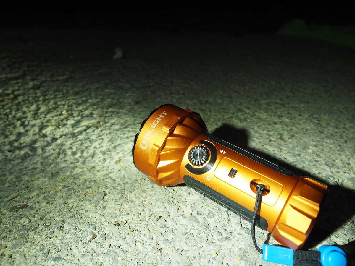 クワガタ採集セット　掻き出し棒　ライト付き　デジタルノギス　懐中電灯　採集ケース カブトムシ、クワガタ採集が簡単になるおすすめ強力ライト