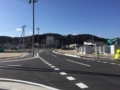 国道から役場までの道