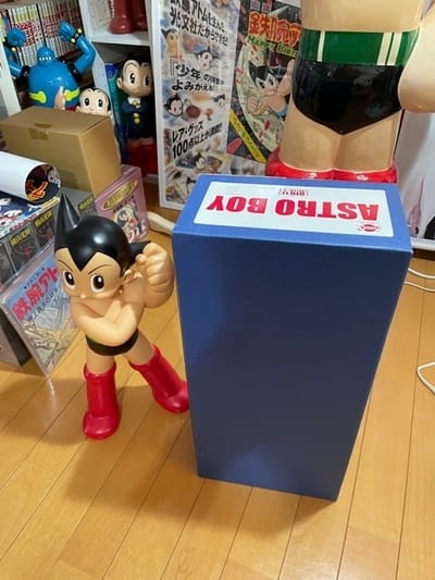 ビリケン商会の『鉄腕アトム』の巨大ソフビコレクション！ - blue deco