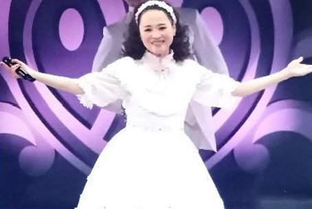 松田聖子45周年！武道館ライブ『Sing! Sing! Sing!』に参戦！ - blue