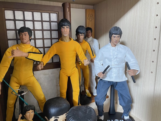 ブルース・リー生誕85周年記念～念願のフィギュアを入手！ - blue deco