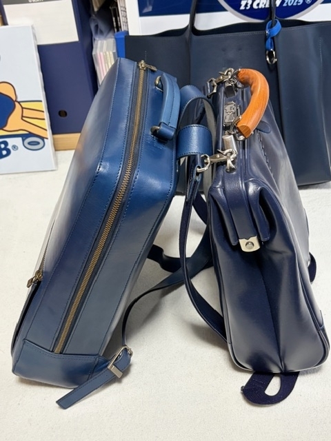 Motherhouse』の美しいブルーのバックパックをゲット！ - blue deco