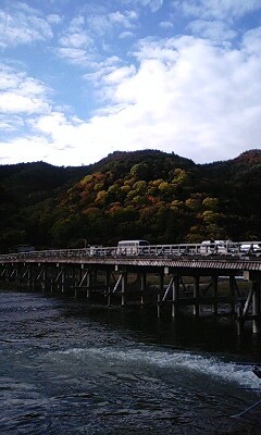 20111121093217