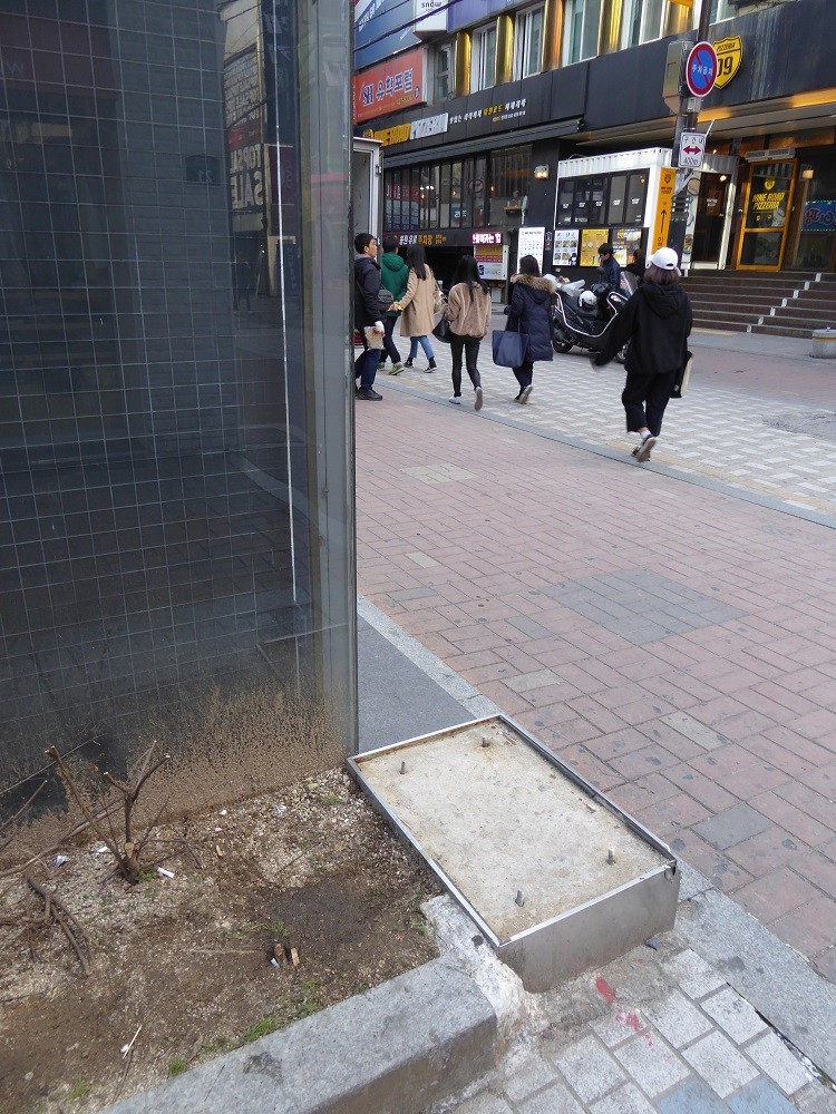 f:id:bluetears_osaka:20170103151448j:plain f:id:bluetears_osaka:20170103151448j:plain