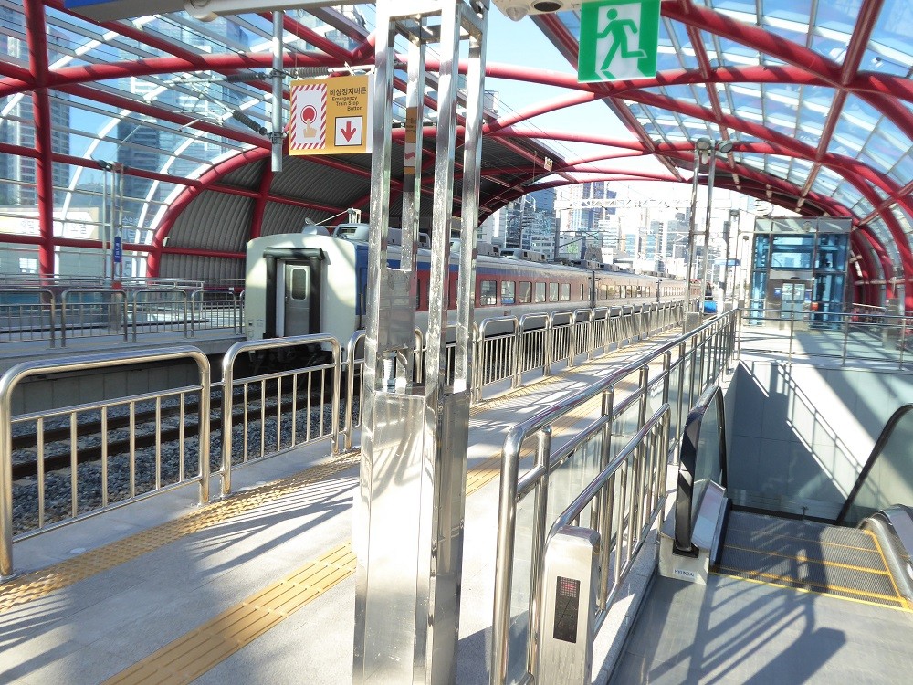 f:id:bluetears_osaka:20170106101321j:plain f:id:bluetears_osaka:20170106101321j:plain