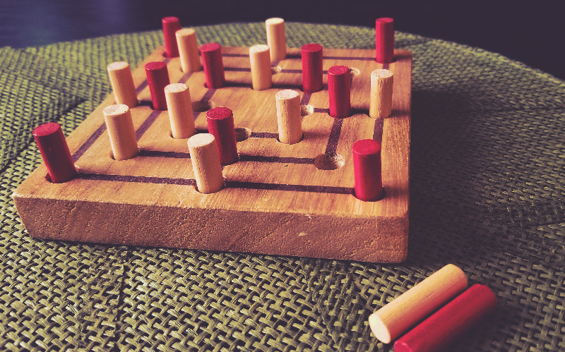 ボドゲ美術館レポ ナインメンズモリス Nine Men S Morris フルボッコゲームといえばコレです ぼーどげーむ美術館 ボドゲ美術館レポ ナインメンズモリス Nine Men S Morris フルボッコゲームといえばコレです ぼーどげーむ美術館