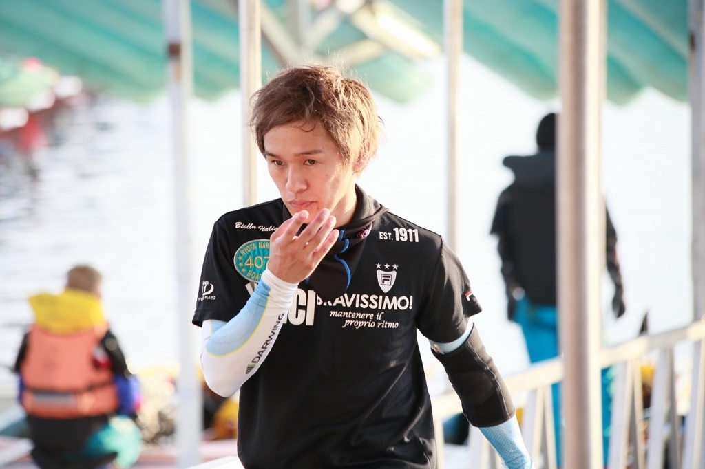 ふるさと納税 競艇 ボートレーサー サイン プロペラ 服部幸男選手 スポーツトイ・アクショントイ